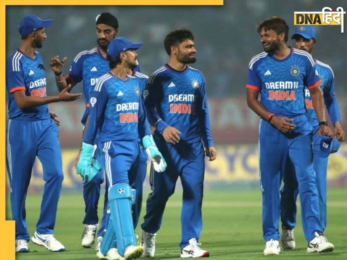 IND vs AUS: मुकेश कुमार शादी के लिए लौटे घर तो इस स्टार गेंदबाज की हुई टीम में एंट्री