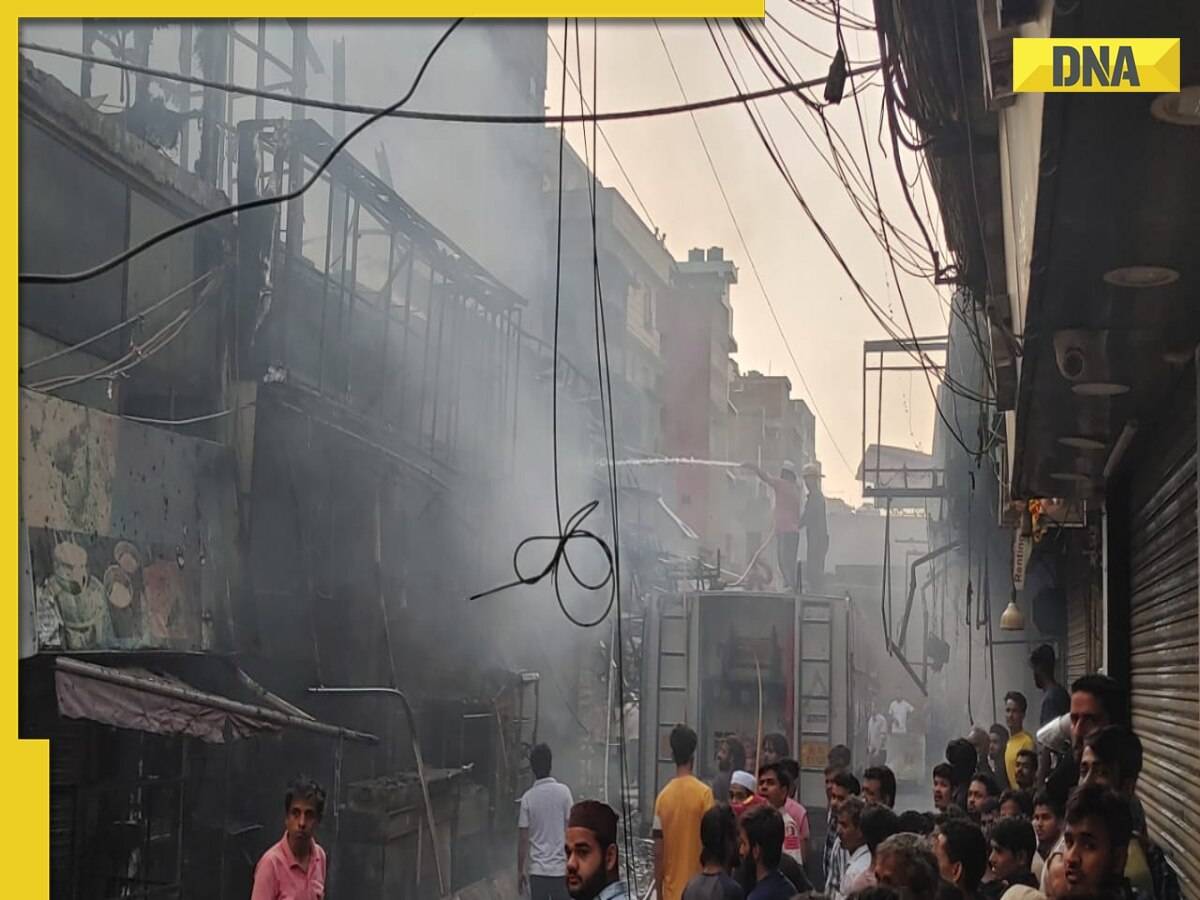 Massive fire breaks out in Delhi's Shaheen Bagh, fire tenders at spot
