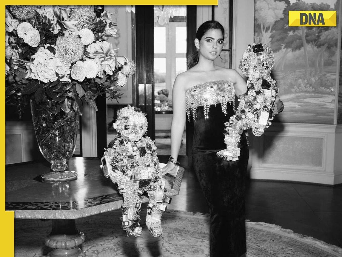 Isha Ambani's latest picture with twins is going viral on social media due to...