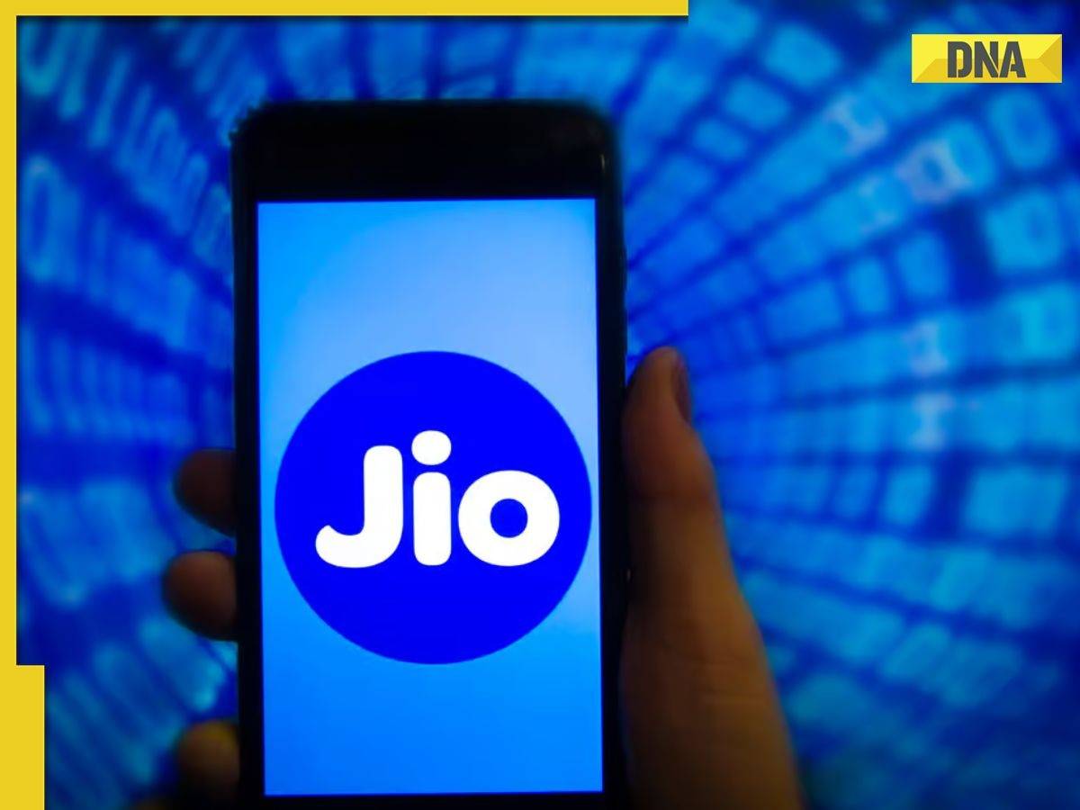 Days after Anant Ambani's wedding, Mukesh Ambani gives gift to Jio customers, company revises Rs 349 Prepaid plan to....