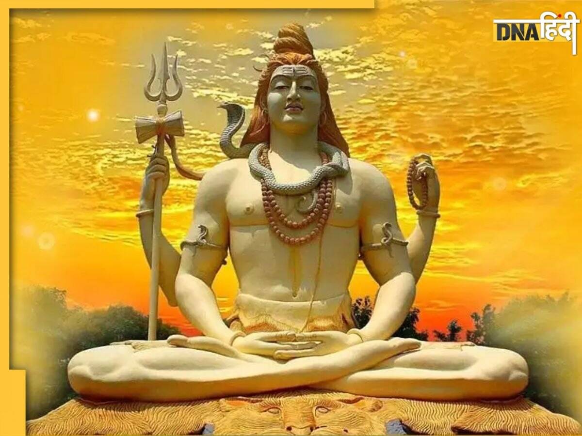 Sawan Somwar Vrat: इस विधि से करें सावन सोमवार व्रत का पूजन, पूजा के बाद जरूर पढ़ें शिव जी की आरती