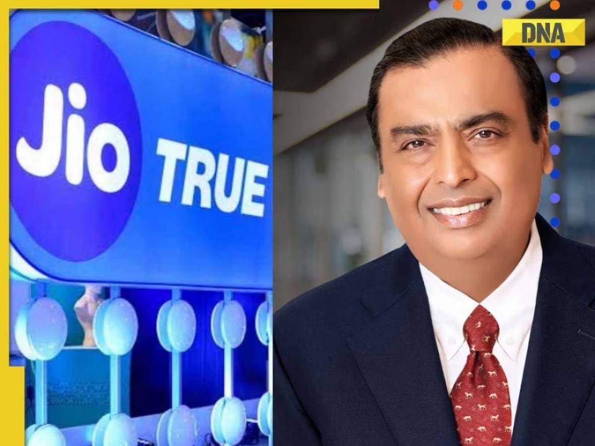 Jio users report network outage across country, confirms Downdetector 