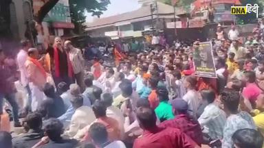 Video: Aurangzeb पर एक Whatsapp Status ने जला डाला Maharashtra का Kolhapur शहर, मचा बवाल