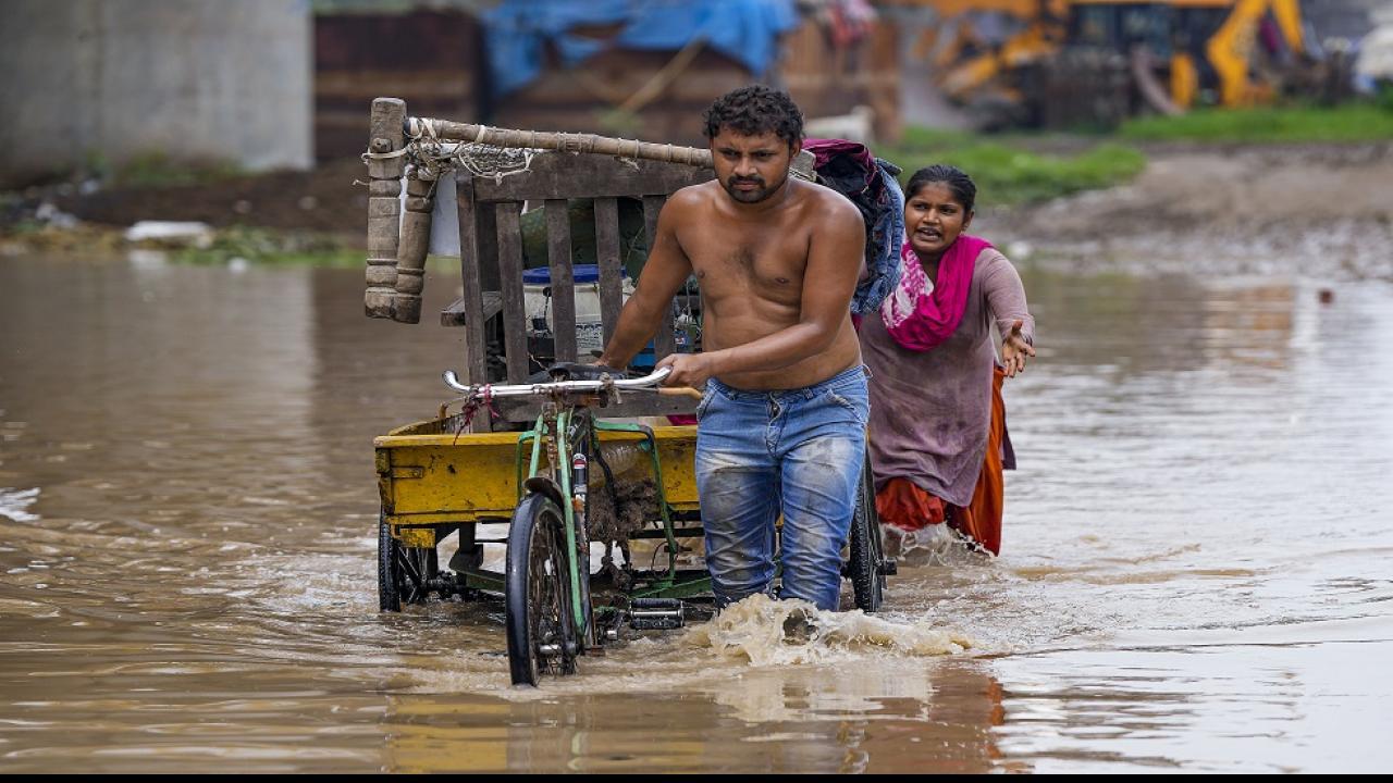 हर जिले में अलर्ट पर है प्रशासन