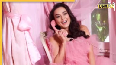 Preity Zinta पर छाया Barbie का जादू, पिंक ड्रेस पहन एक्ट्रेस ने जमकर दिए क्यूट पोज, लुक को ना करें मिस