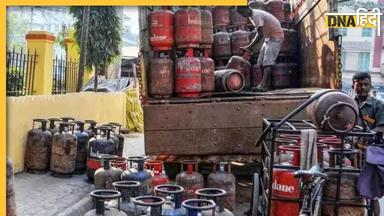 LPG Price: त्योहारों से पहले फिर लगा झटका, 209 रुपये महंगी हो गई गैस