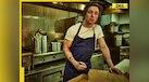  Jeremy Allen White says playing a chef in The Bear has made him 'hypersensitive' for restaurant workers 