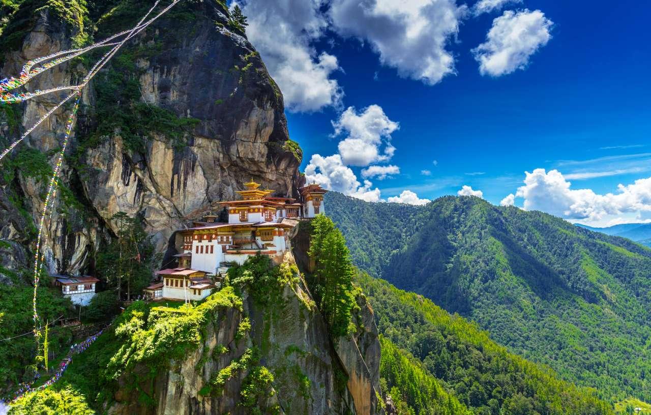 Bhutan: Land of the Thunder Dragon