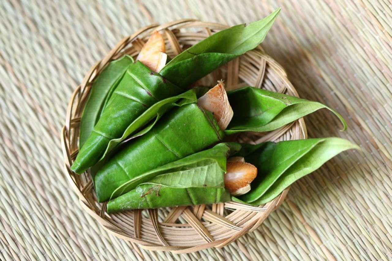 Paan (Betel Leaf with Areca Nut)