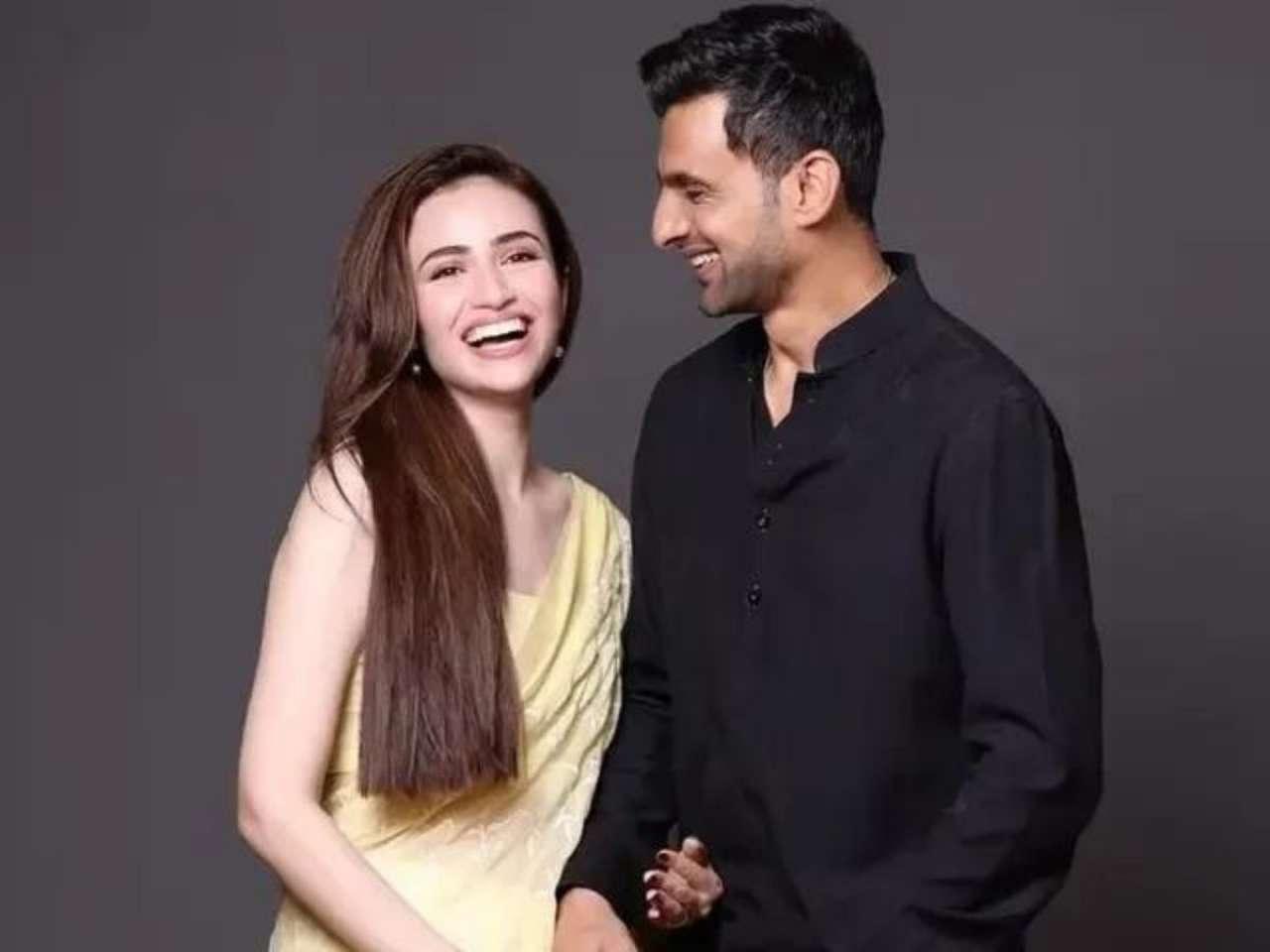 Shoaib Malik and Sanaa Javed