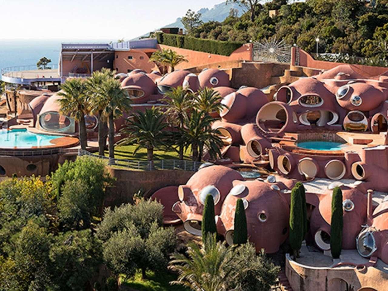 Les Palais Bulles, France