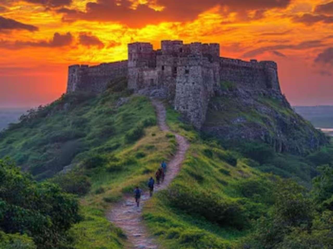 Sada Fort, Karnataka