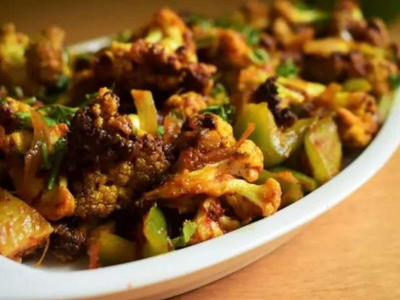 Gobhi Capsicum Masala