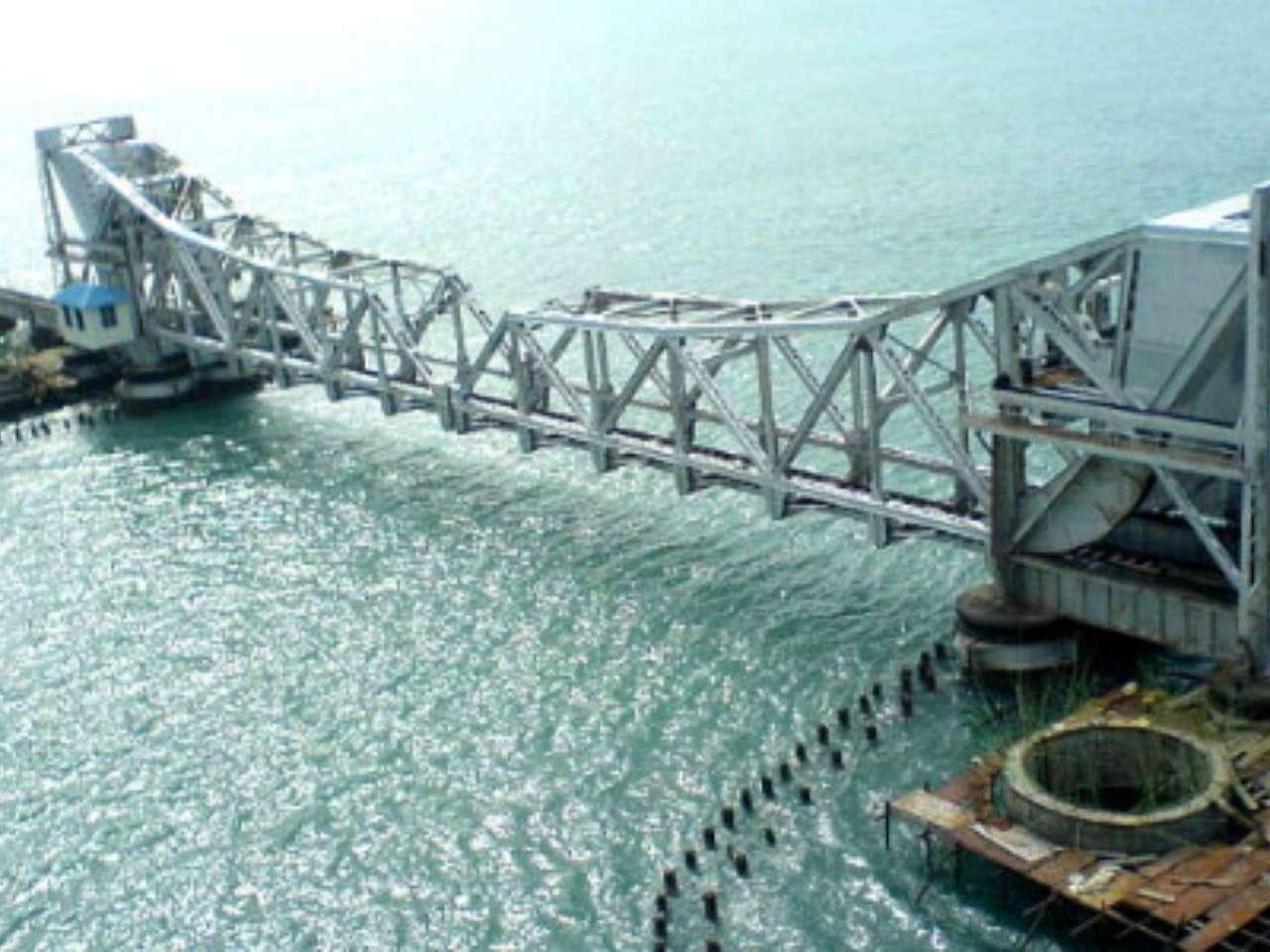 Pamban Bridge, Tamil Nadu: