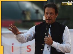 Pakistan LIVE: पाकिस्तान में सरकार बनाने की कवायद तेज, सड़कों पर Imran Khan के समर्थक